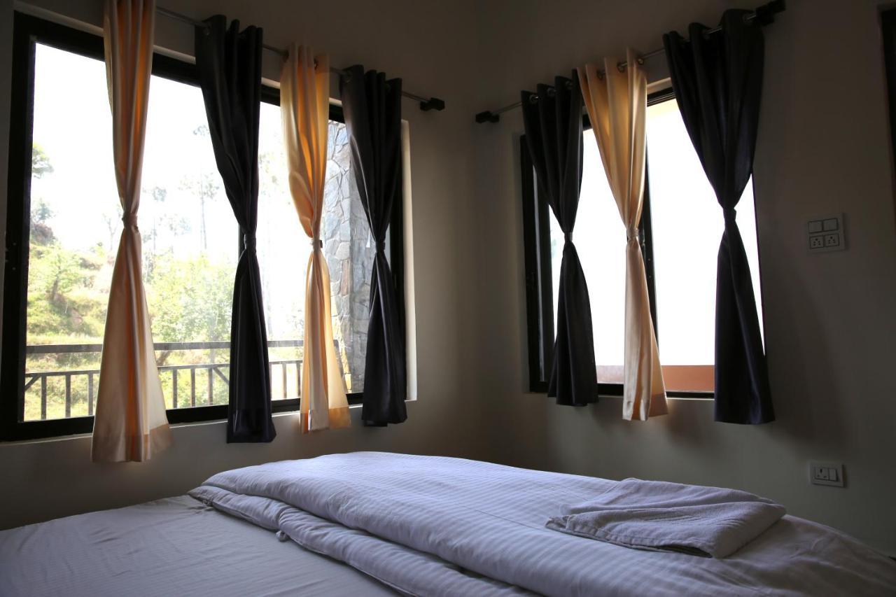 The Buransh Inn Almora Buitenkant foto