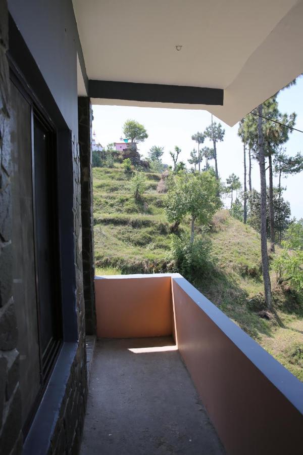 The Buransh Inn Almora Buitenkant foto