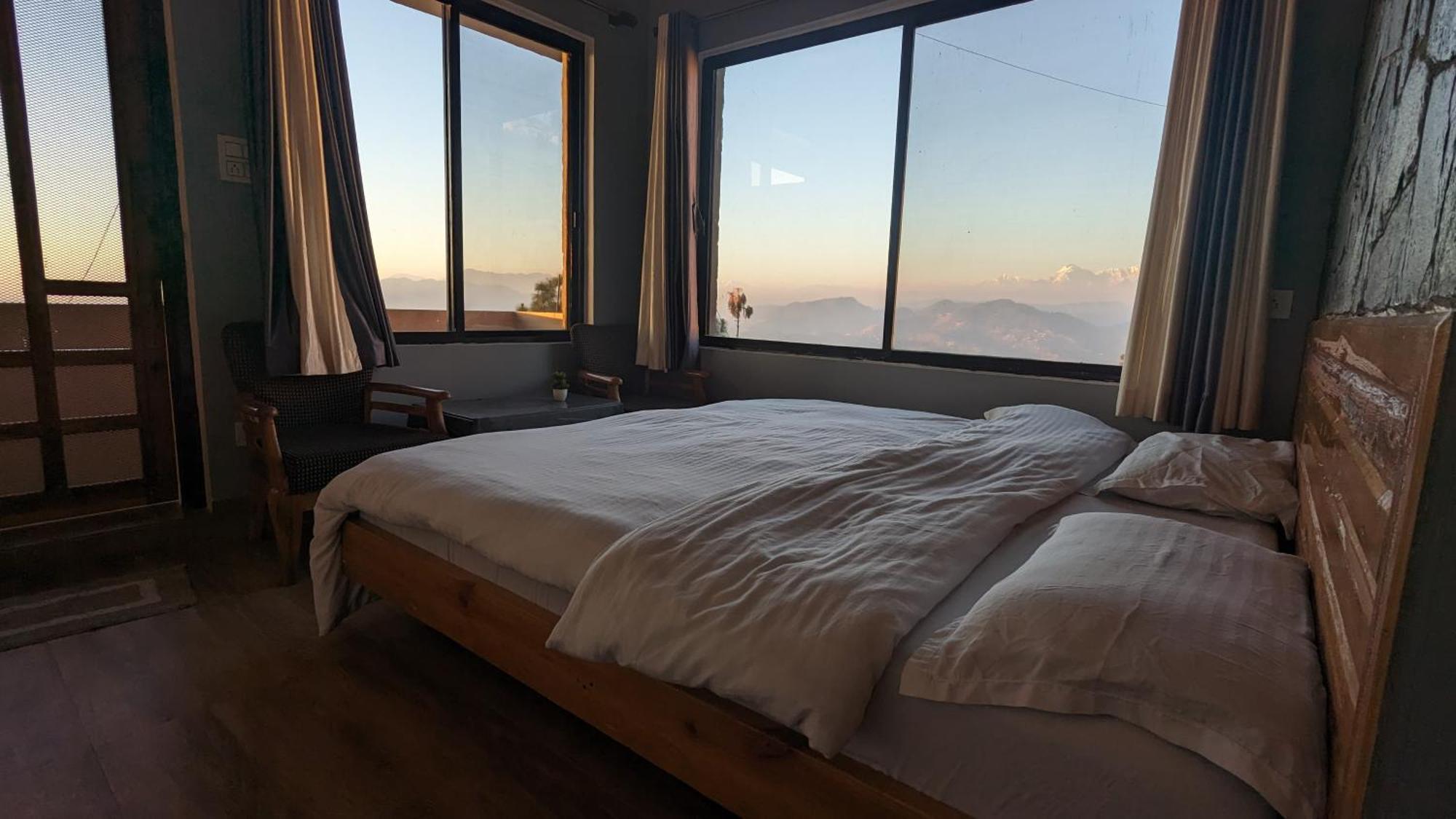 The Buransh Inn Almora Buitenkant foto
