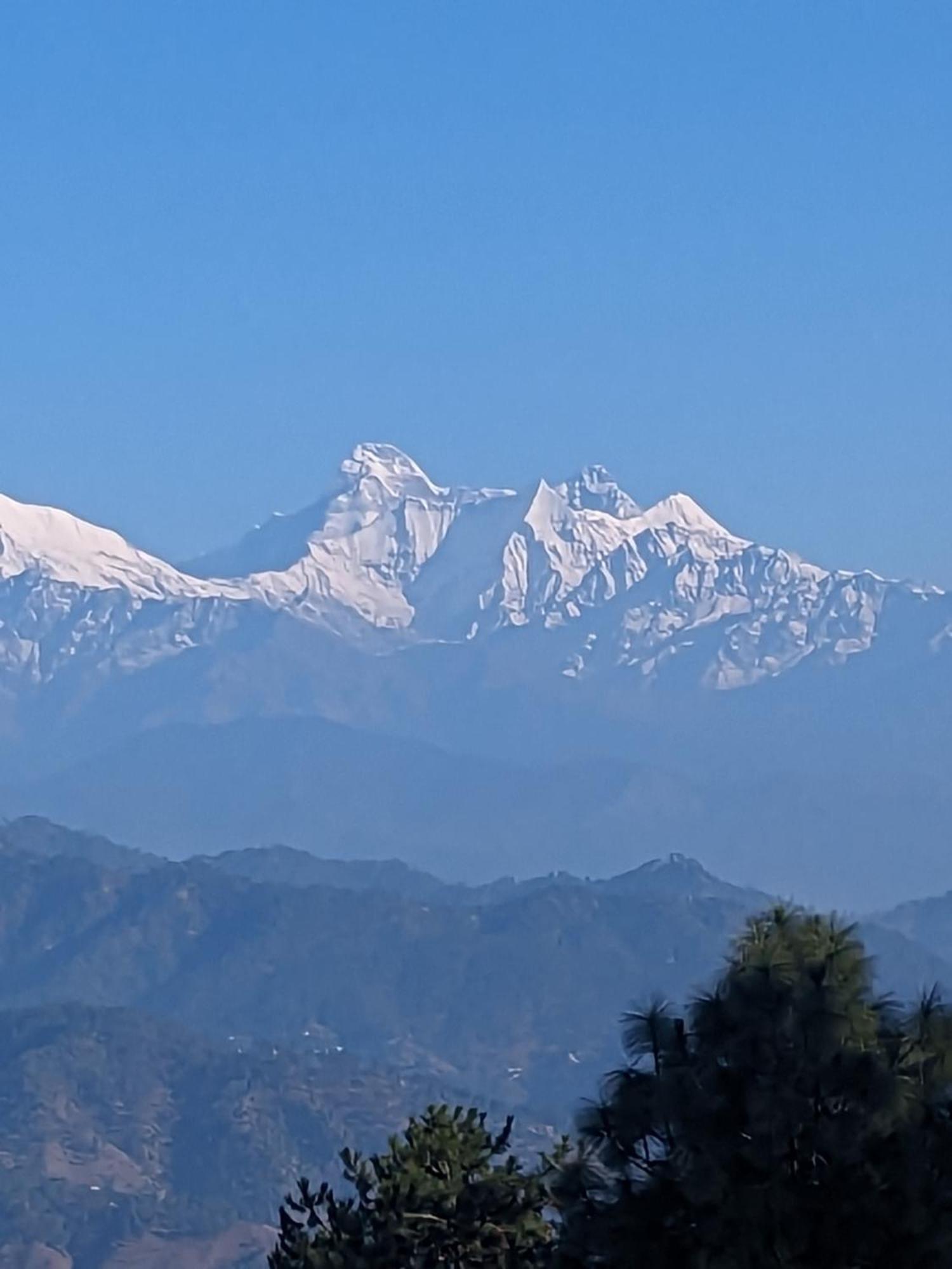 The Buransh Inn Almora Buitenkant foto