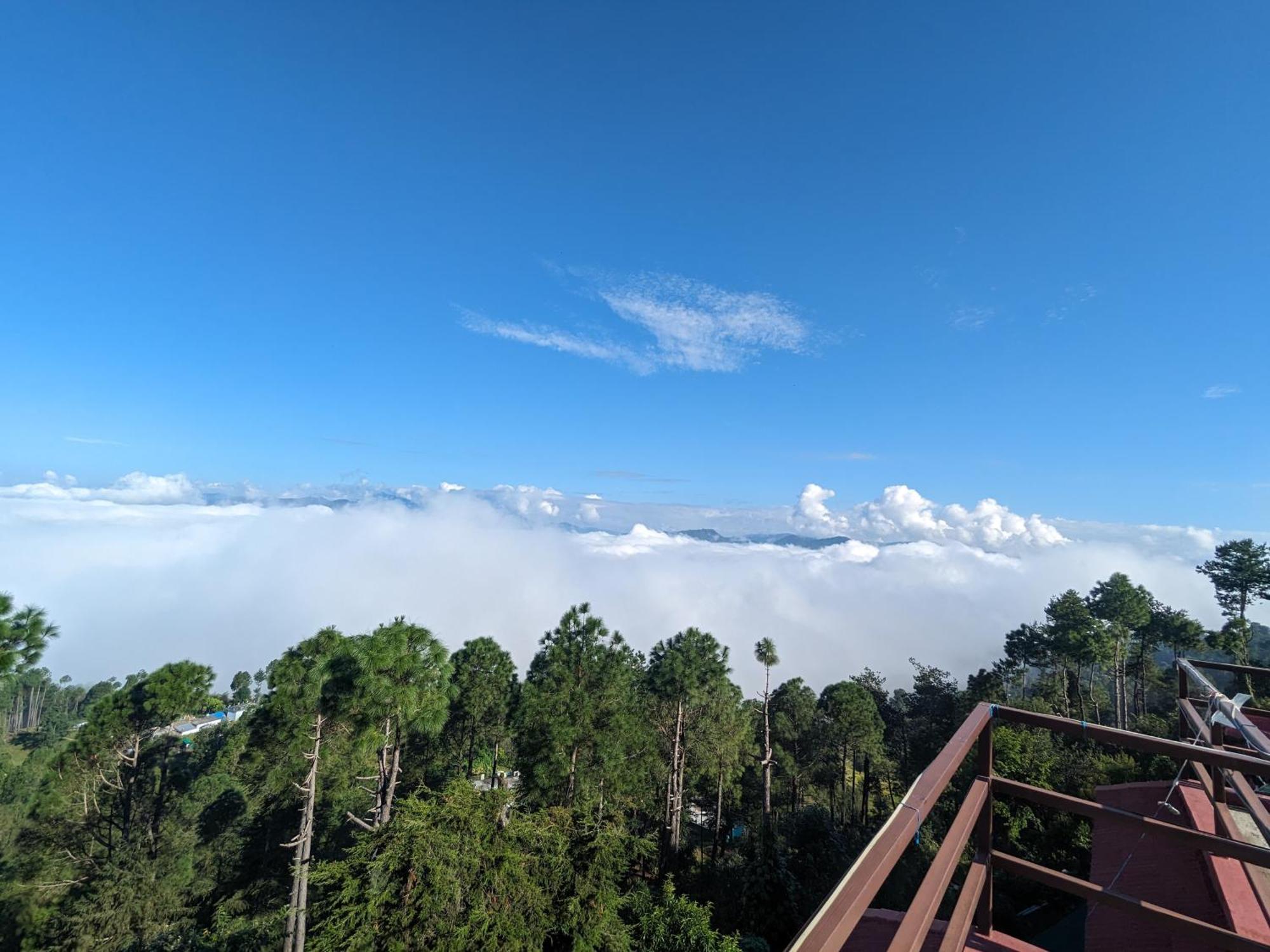 The Buransh Inn Almora Buitenkant foto